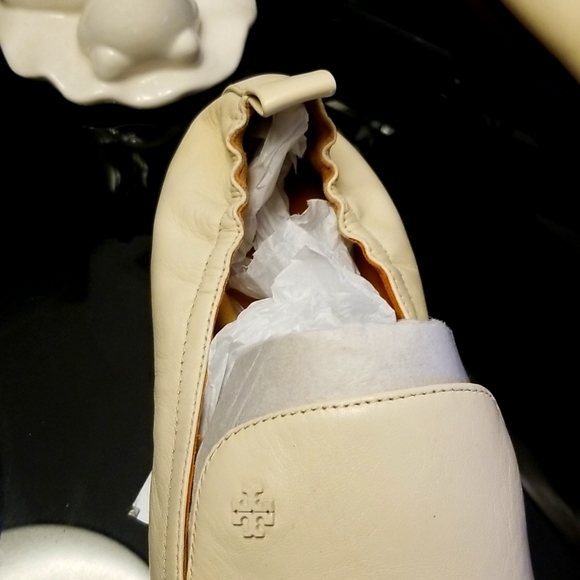 Tory Burch Ballet Loafers - Picture 2 of 8